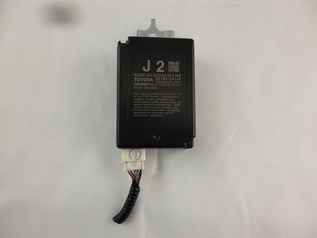 2018-2019 Toyota Camry Tire Pressure Monitoring System TPMS Module 897B0-06100