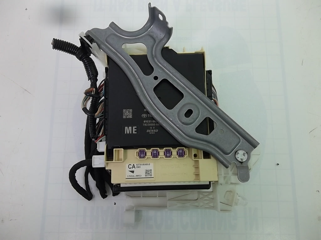 2018-2020 Toyota Camry Multiplex Network Body Control Module 82730-06A80