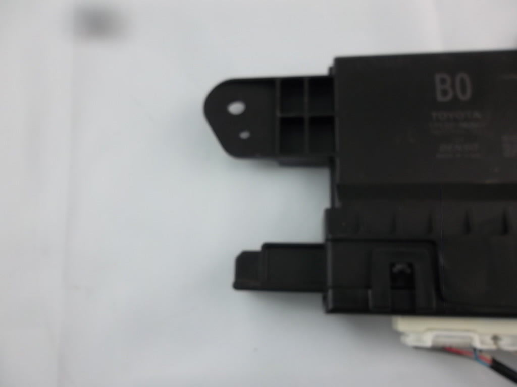 2018-2019 Toyota Camry AC Amplifier Climate Temperature Control Module 88650-06B00