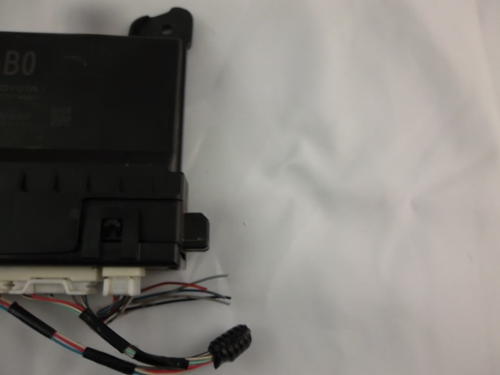 2018-2019 Toyota Camry AC Amplifier Climate Temperature Control Module 88650-06B00
