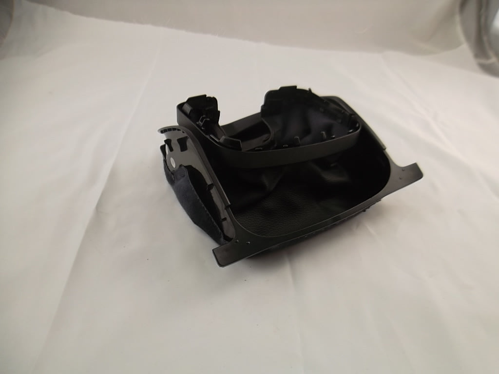 2012-2014 Mercedes Benz C300 Steering Column Cowl Shroud Cover Trim 204-682-13-16