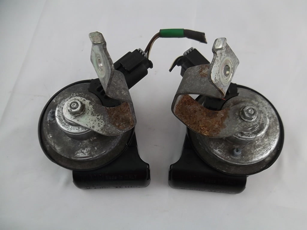 2008-2018 Mercedes Benz C300 Horn Set