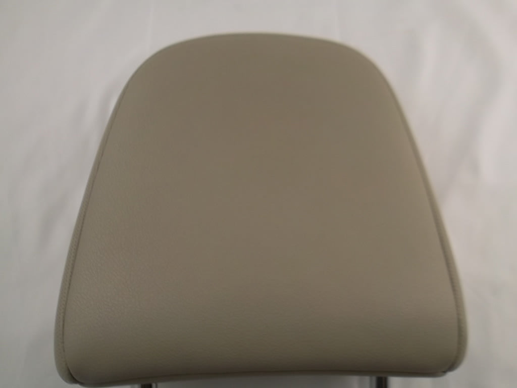 2011-2014 Toyota Sienna Front Seat Headrest Leather LC42 71910-08090
