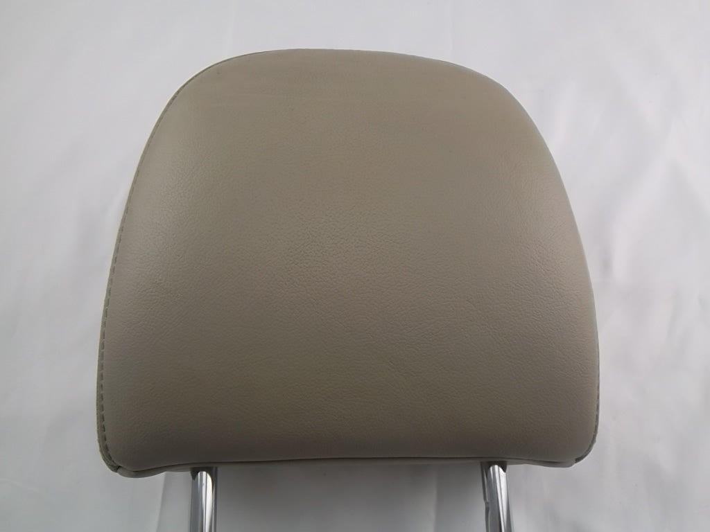2011-2014 Toyota Sienna Front Seat Headrest Leather LC42 71910-08090