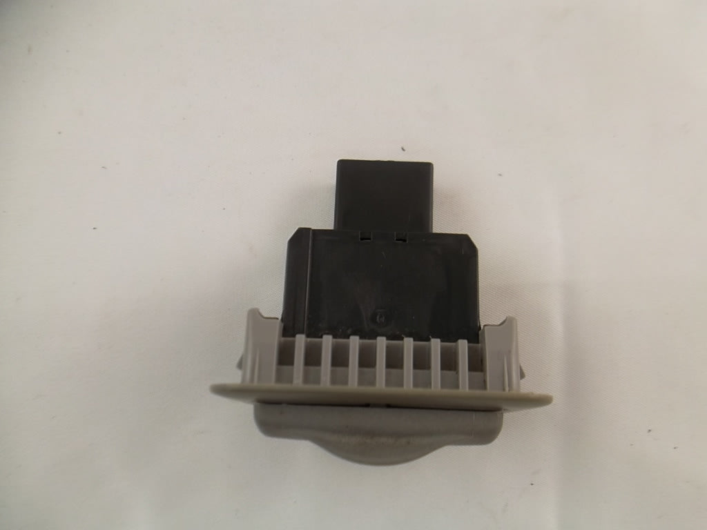 2004-2006 Toyota Sienna Rear Quarter Panel Power Socket Jack 85530-44030