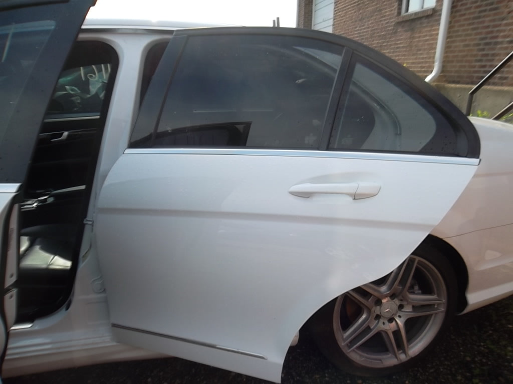 2008-2014 Mercedes Benz C300 Door Rear Driver WHITE