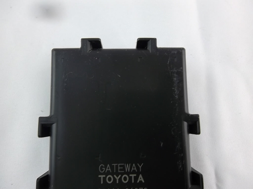 2018-2020 Toyota Camry Network Gateway Control Module 89111-06070