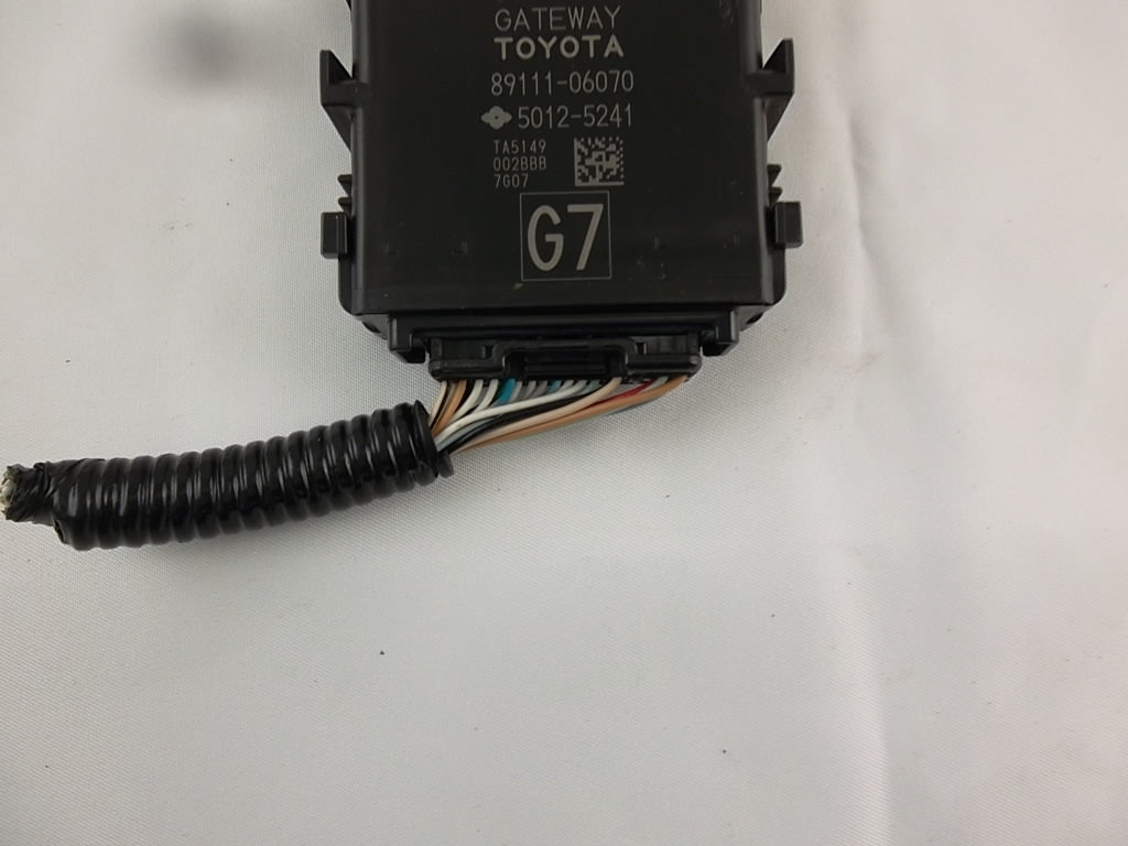 2018-2020 Toyota Camry Network Gateway Control Module 89111-06070