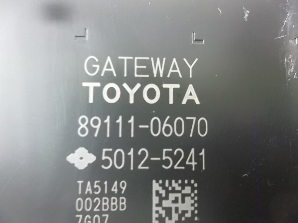 2018-2020 Toyota Camry Network Gateway Control Module 89111-06070