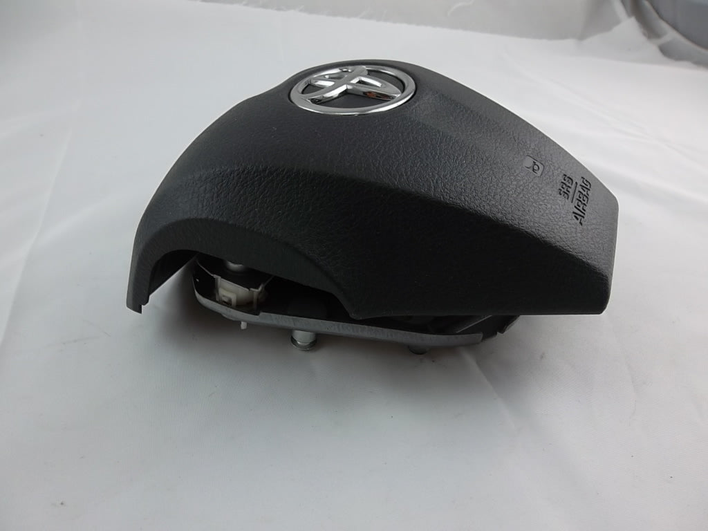 2009-2013 Toyota Corolla Steering Wheel SRS Airbag 45130-02400