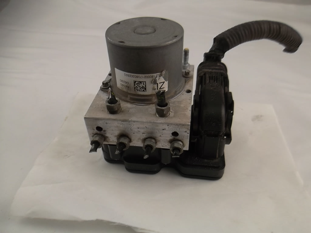 2018-2020 Toyota Camry ABS Pump Control Module 44540-06290