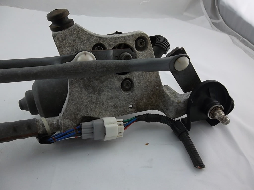2009-2013 Toyota Corolla Wiper Linkage w/Motor 85150-02240