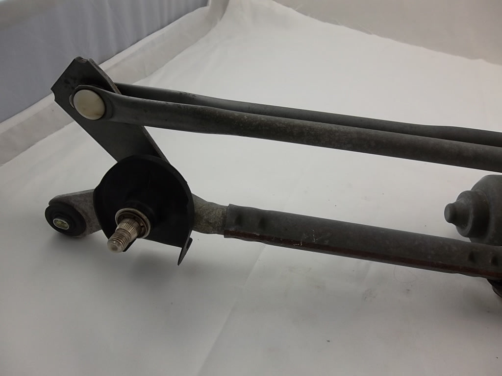 2009-2013 Toyota Corolla Wiper Linkage w/Motor 85150-02240