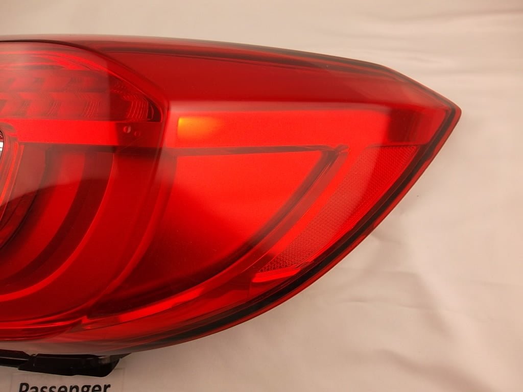 2018-2020 Honda Accord Sedan Tail Light Outer Rear Passenger 33500-TVA-A51