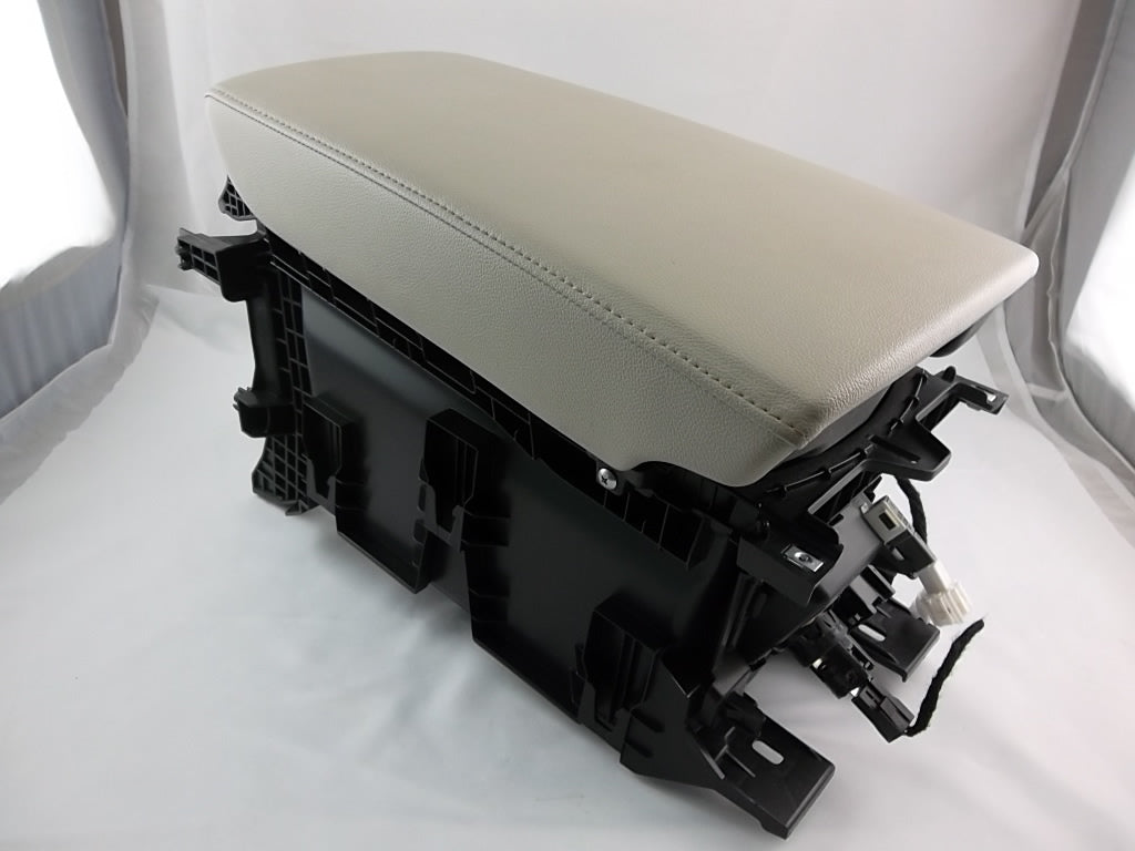 2018-2020 Honda Accord Sedan Center Console Storage Compartment Armrest