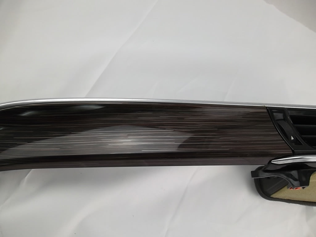 2018-2024 Toyota Camry Dashboard Air Vent And Wood-Grain Trim Panel Assembly 55680-06020