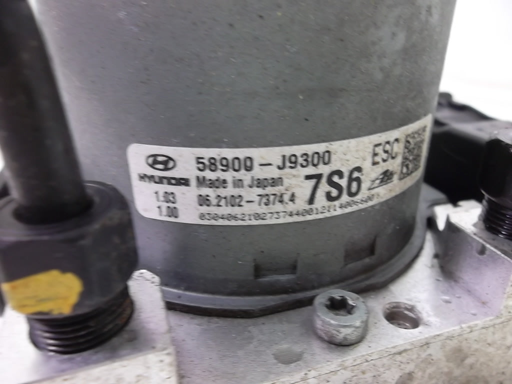 2022-2023 Hyundai Kona ABS Pump 58900-J9300