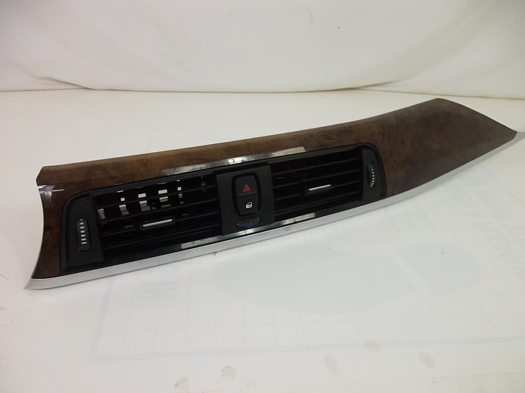 2012-2018 BMW 328i Center Dashboard A/C air Vent Assembly 9218552