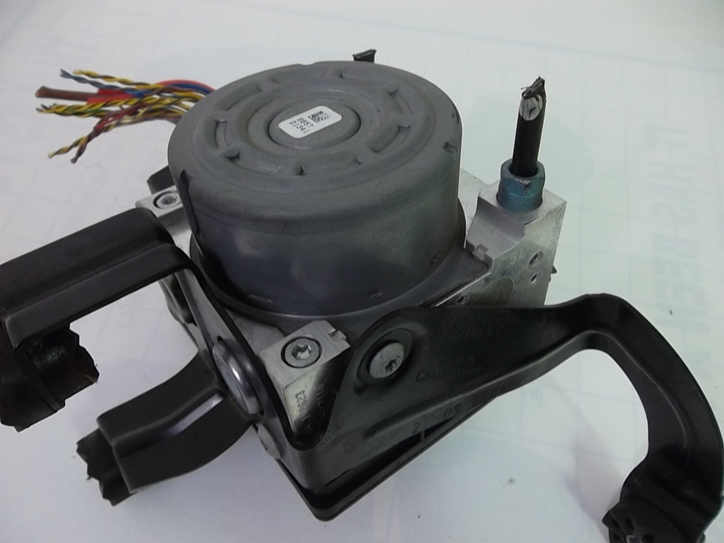 2015-2018 BMW 328i ABS Pump Module 34516897117