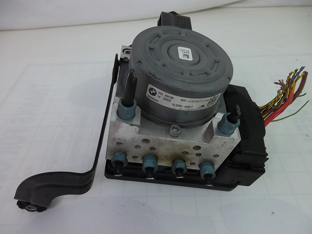 2015-2018 BMW 328i ABS Pump Module 34516897117
