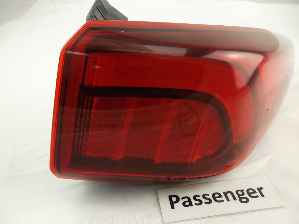 2022-2023 Hyundai Kona Outer Tail Light Passenger 92402-J9610