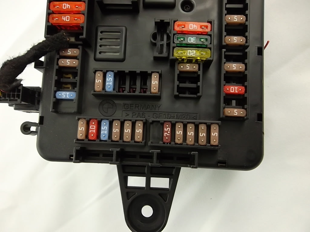 2012-2021 BMW 328i Electric Power Distribution Fuse Box  61149259466