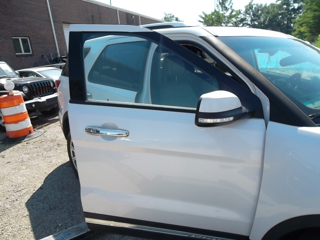 2011-2019 Ford Explorer Door Front Passenger BB5Z-7820200-A