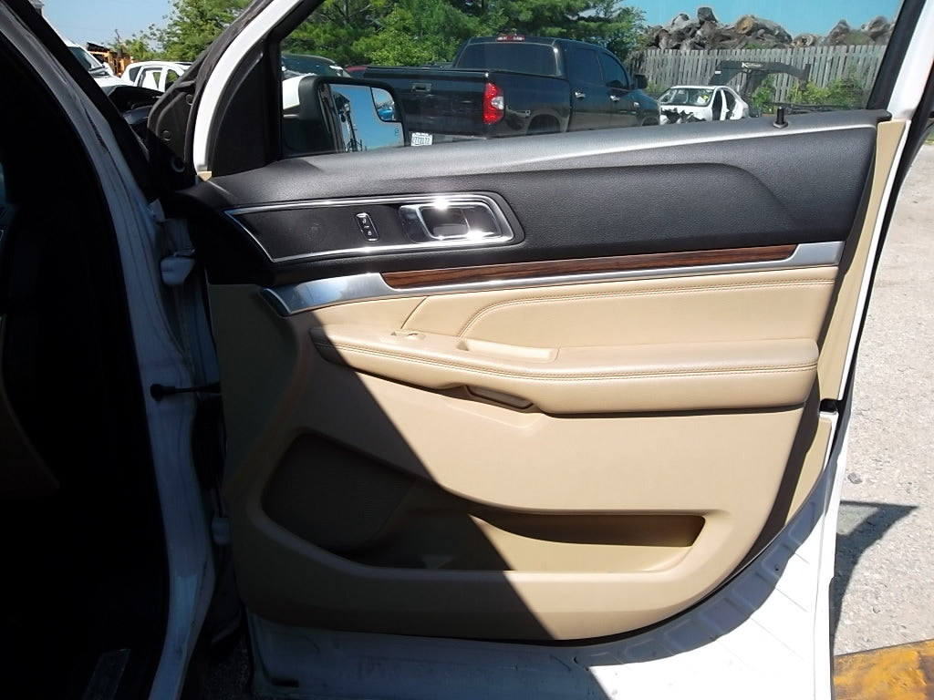 2016-2017 Ford Explorer Door Trim Panel Front Passenger FB5Z-7823942-CB