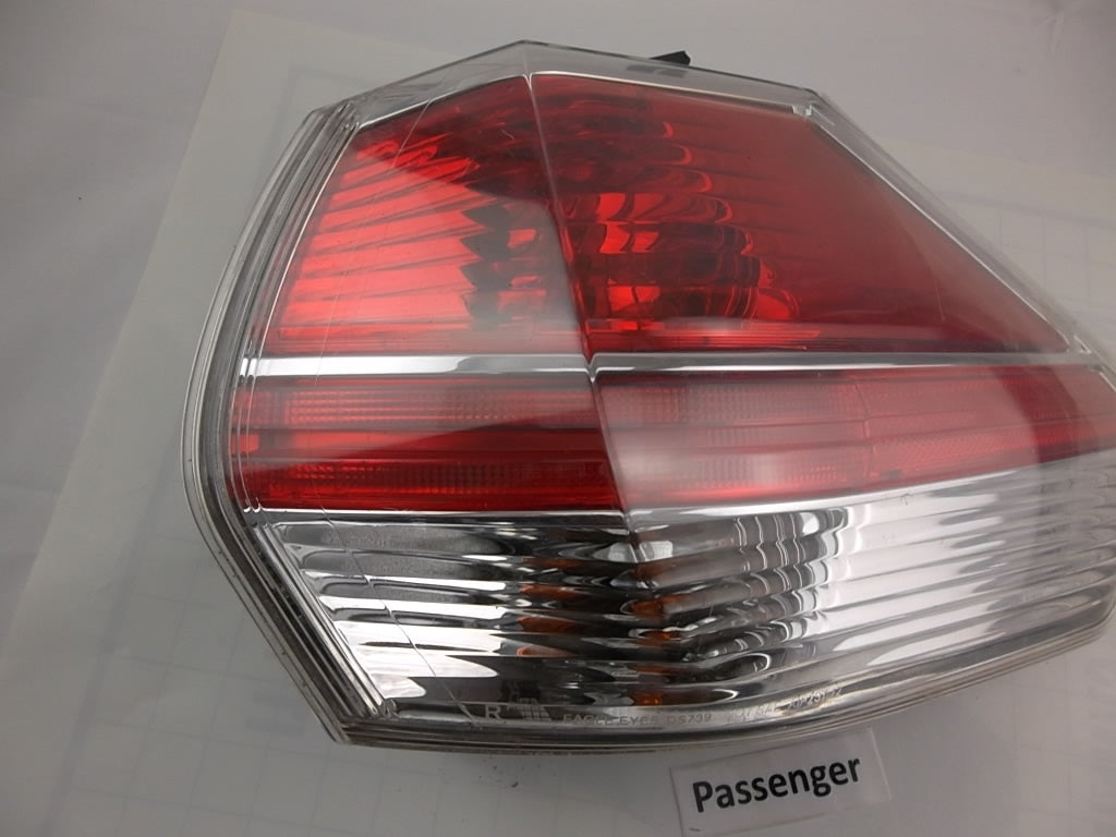 2014-2017 Nissan Rogue Outer Tail Light Rear Passenger 26550-4BA0A