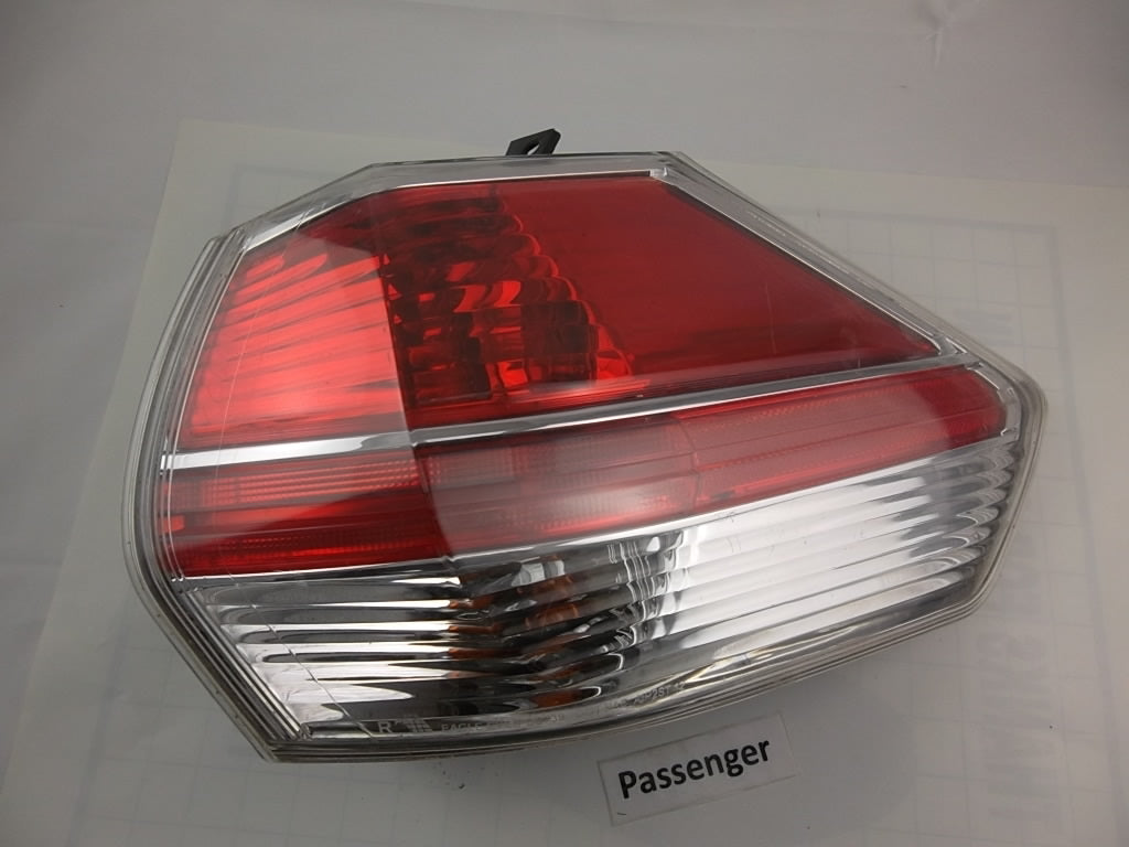 2014-2017 Nissan Rogue Outer Tail Light Rear Passenger 26550-4BA0A