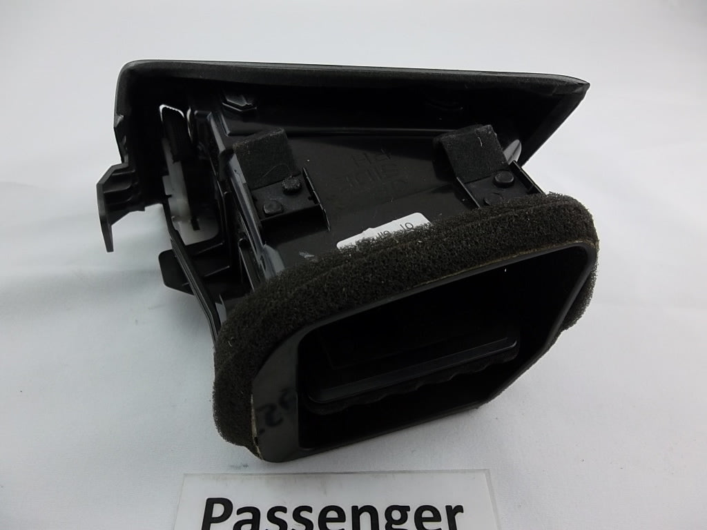 2014-2017 Nissan Rogue Dash AC Air Vent Grille Front Passenger 68760-5HA0A