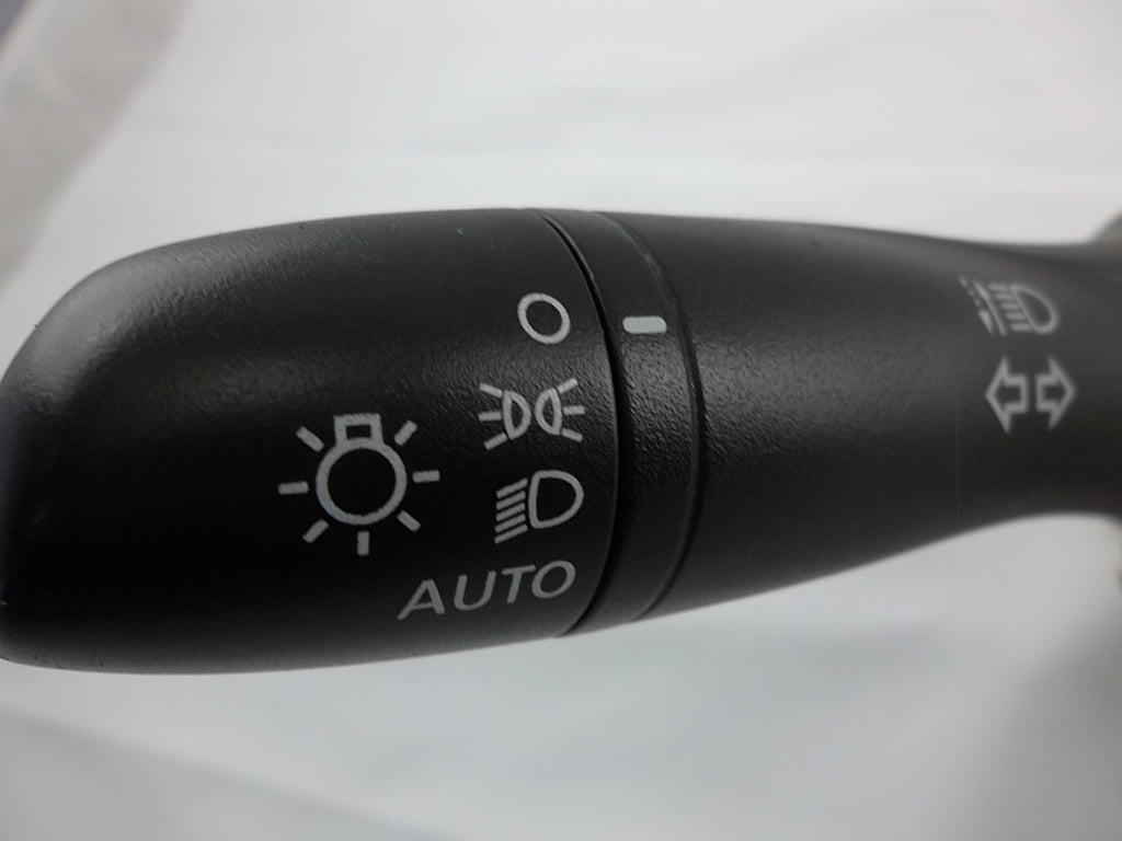 2014-2017 Nissan Rogue Headlight Turn Signal Windshield Wiper Switch 25560-5HA7E
