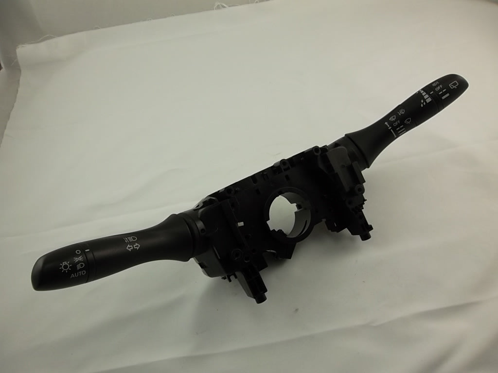 2014-2017 Nissan Rogue Headlight Turn Signal Windshield Wiper Switch 25560-5HA7E
