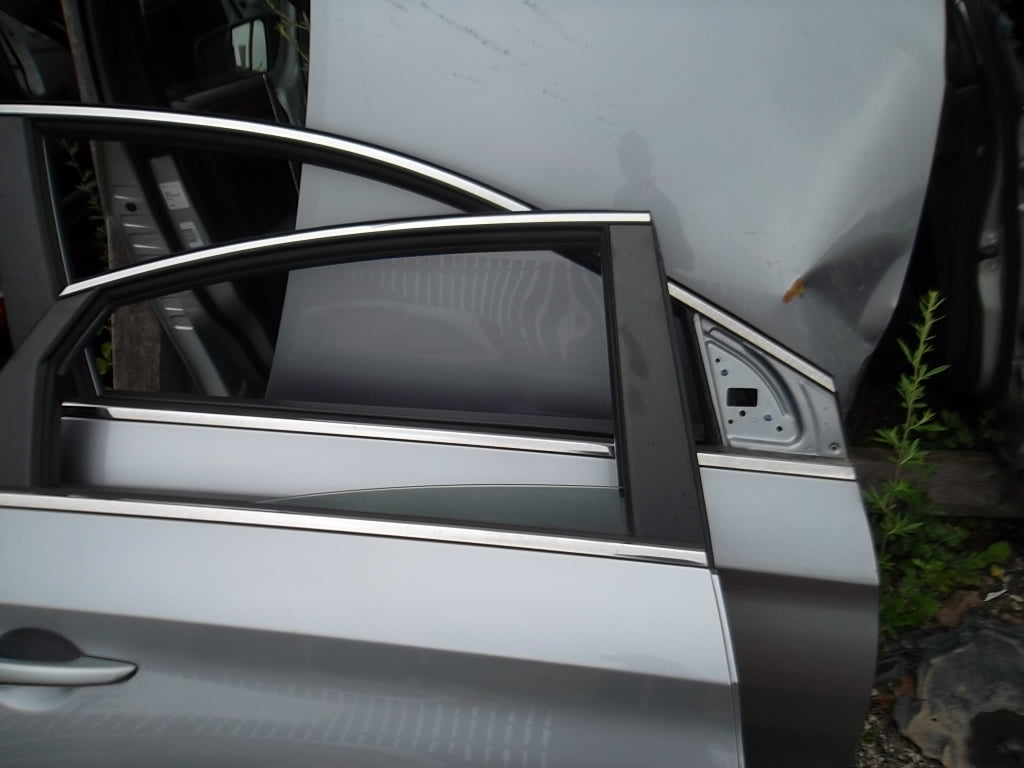 2015-2017 Hyundai Sonata Rear Door Passenger 77004-C1000