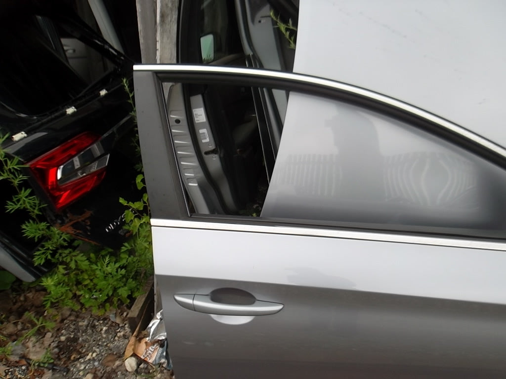 2015-2017 Hyundai Sonata Front Door Passenger 76004-C1000