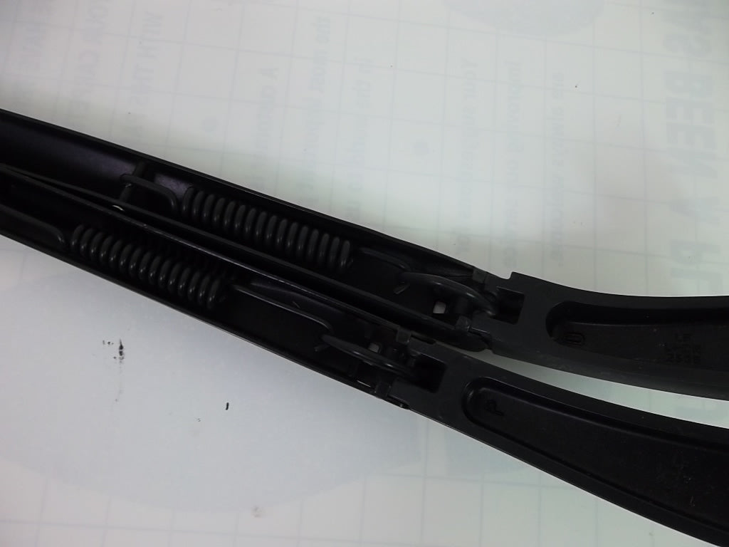 2015-2019 Hyundai Sonata Windshield Wiper Arm Set 98311-C1000