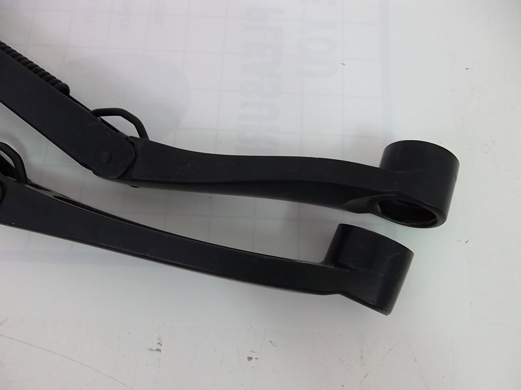 2015-2019 Hyundai Sonata Windshield Wiper Arm Set 98311-C1000