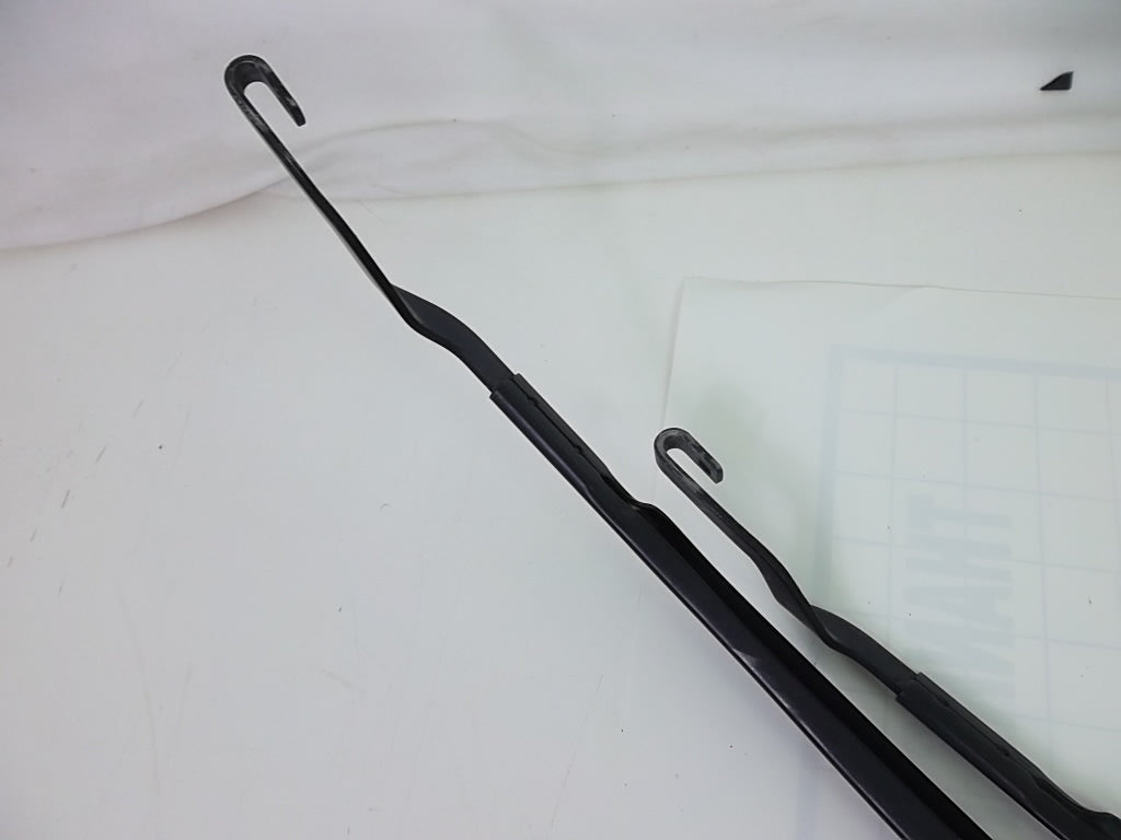 2015-2019 Hyundai Sonata Windshield Wiper Arm Set 98311-C1000