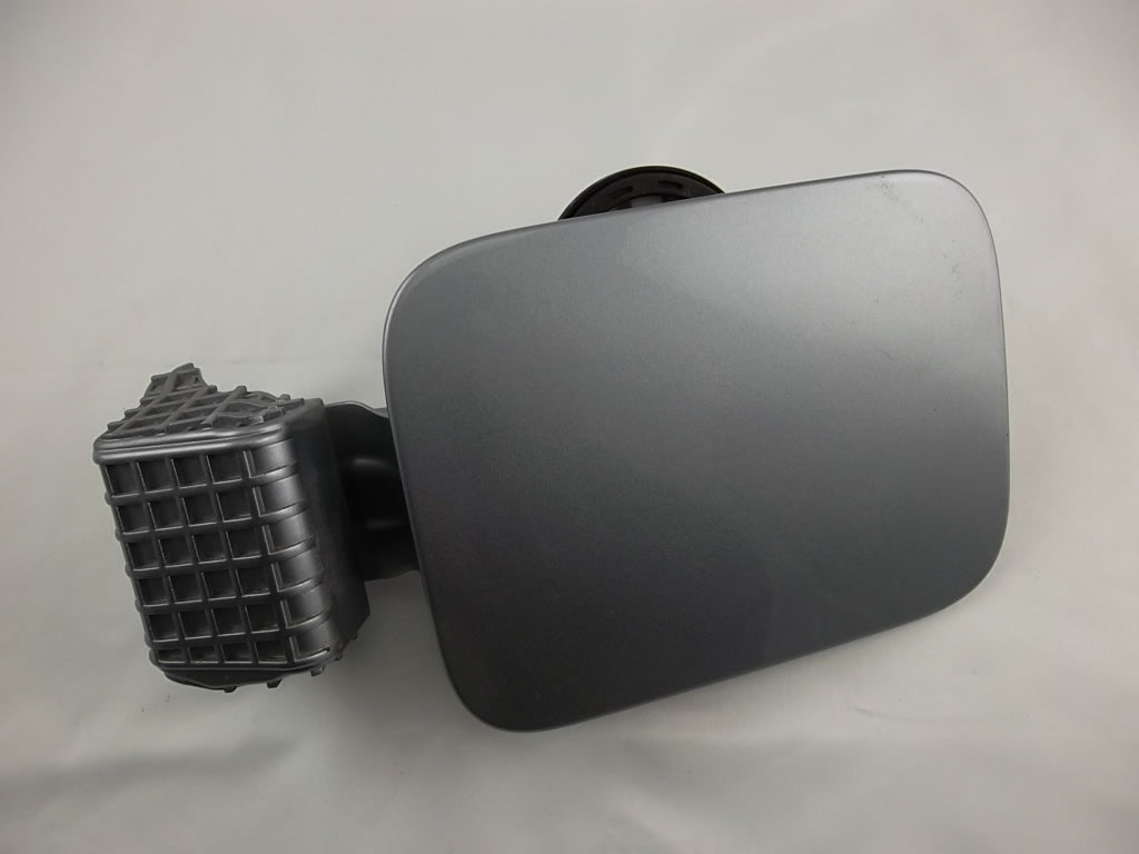 2015-2017 Hyundai Sonata Fuel Filler Gas Tank Door 69510-C1000