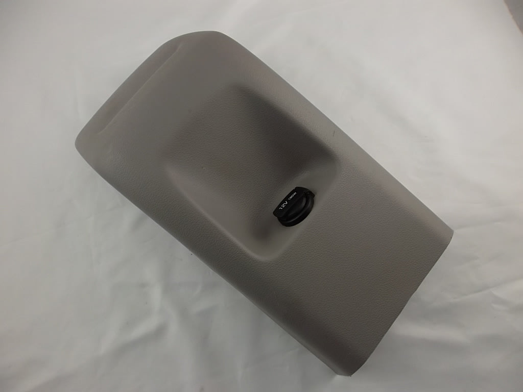 2015-2019 Hyundai Sonata Rear Center Console Trim Cover W/Power Outlet 84640-C2100