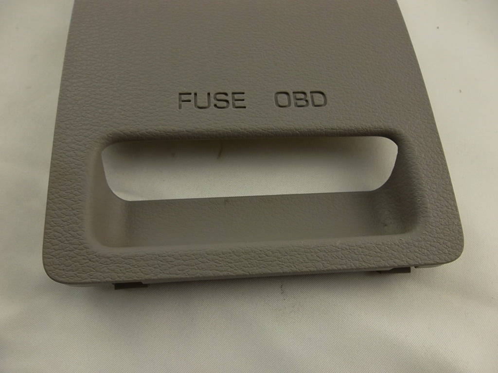 2015-2019 Hyundai Sonata Fuse Box Cover 84753-C2000