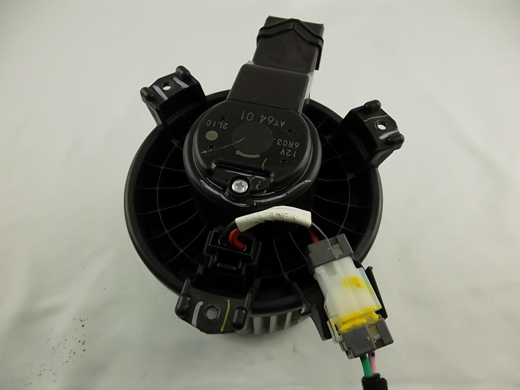 2015-2019 Hyundai Sonata HVAC Heater Blower Motor 97113-C2000
