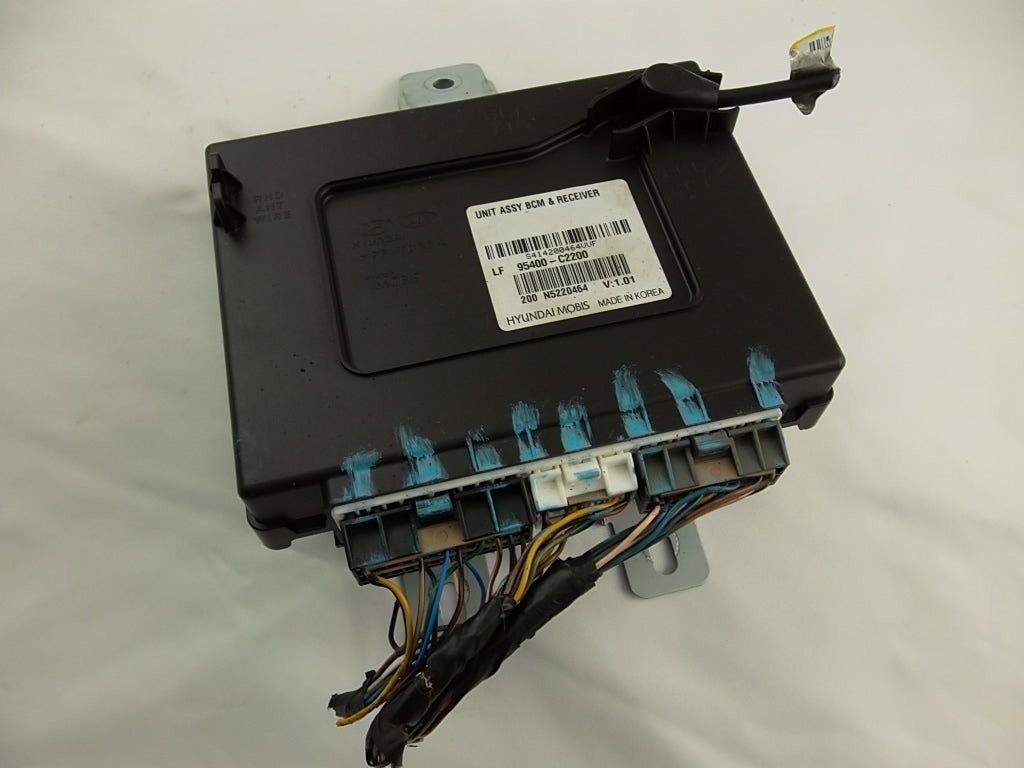 2015-2017 Hyundai Sonata Body Control Module BCM 95400-C2200
