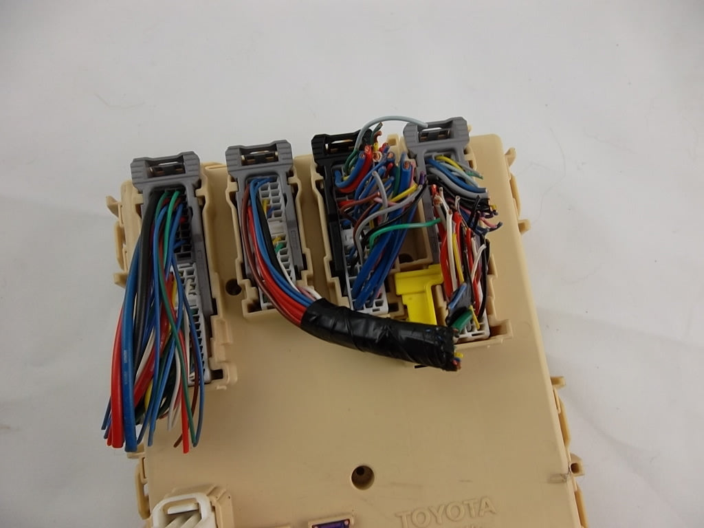 2013-2016 Toyota RAV4 Instrument Panel Junction Block Fuse Box 82730-42730