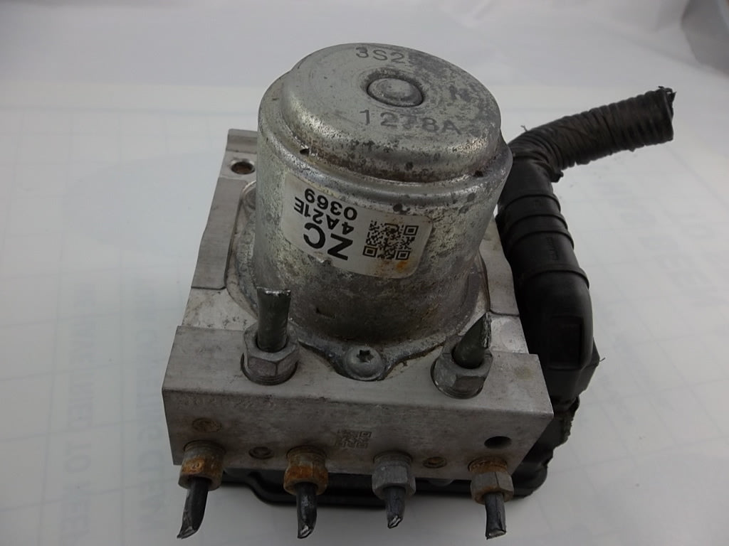 2012-2015 Honda Pilot ABS Pump 57110-SZA-A12