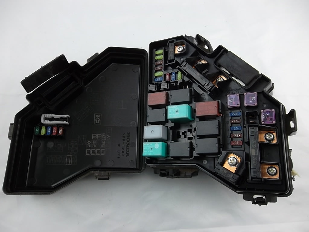 2012-2015 Honda Pilot Engine Fuse Relay Box 38250-SZA-A52