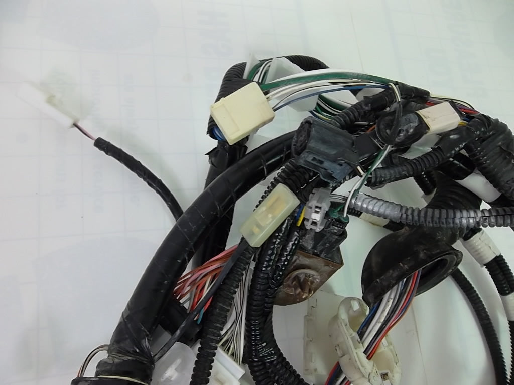 2013-2015 Toyota Sienna  Back Door Wire 82184-08271