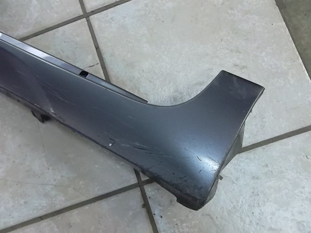 2011-2018 Toyota Sienna  Rocker Moulding  Passenger Side 75851-08900