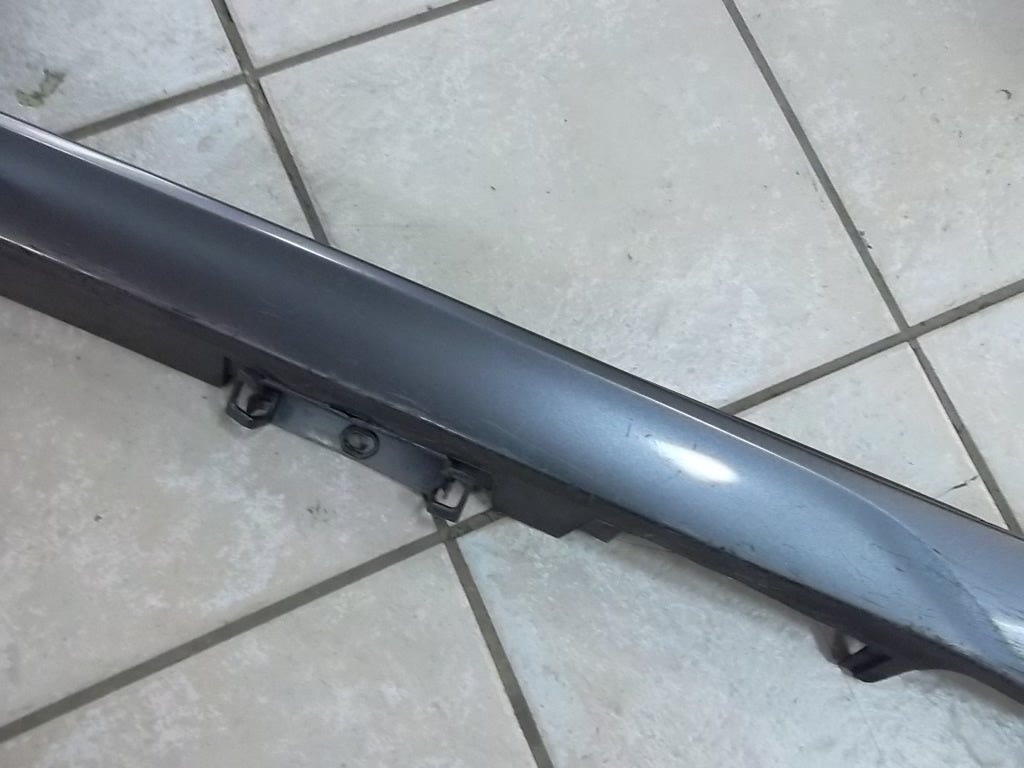 2011-2018 Toyota Sienna  Rocker Moulding  Passenger Side 75851-08900