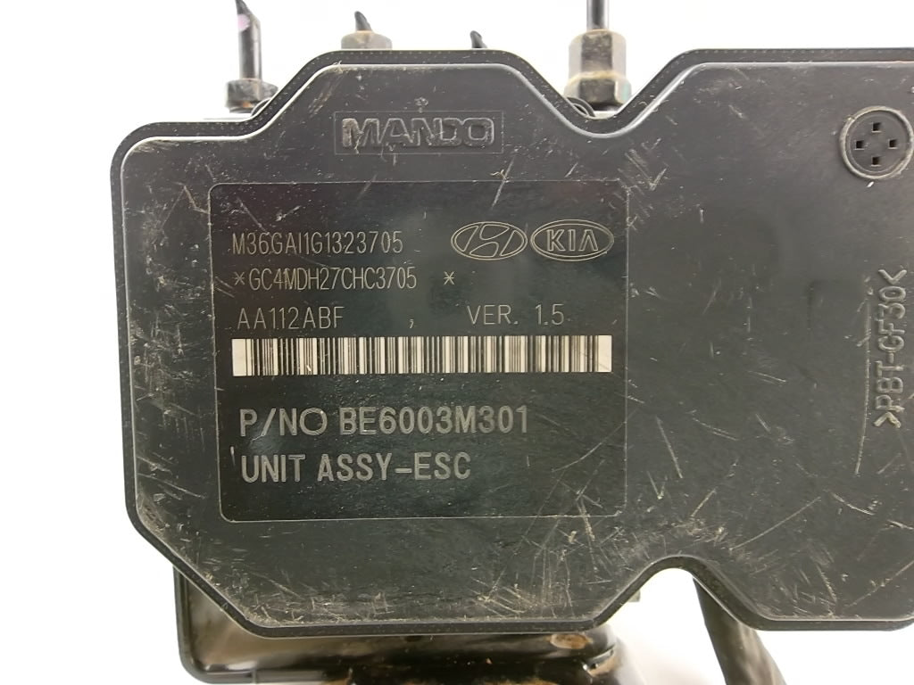 2013-2015 Hyundai Santa Fe ABS Pump 58920-4Z200